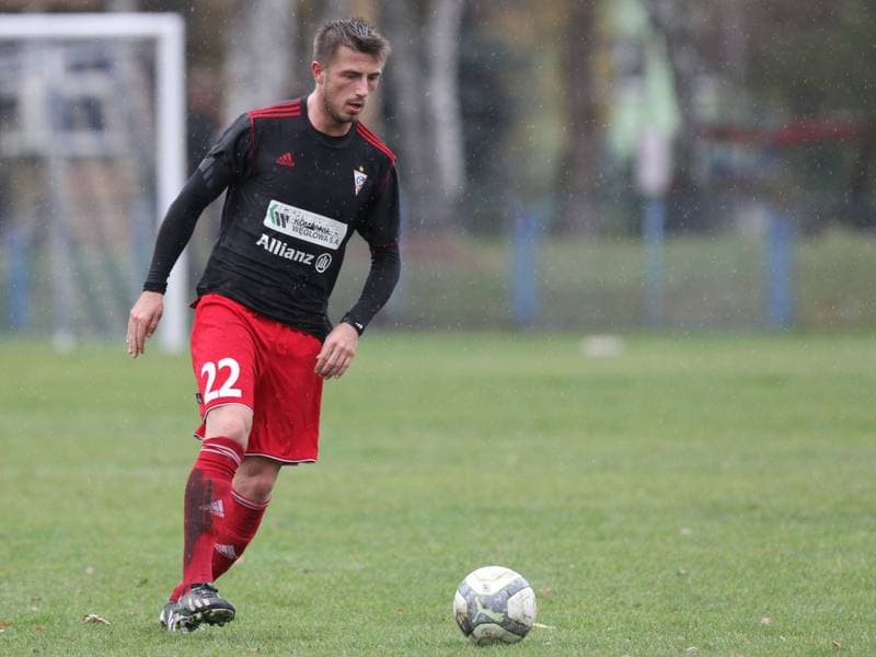 Football. III Liga. Gornik II Zabrze - Odra Wodzislaw. 09.11.2013