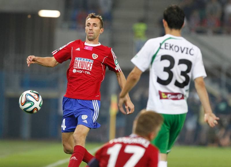 Football. T-Mobile Ekstraklasa. Piast Gliwice - Lechia Gdansk. 26.10.2013