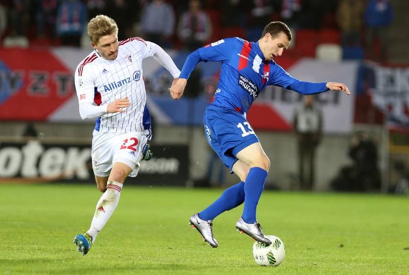 Football. Ekstraklasa. Gornik Zabrze - Podbeskidzie Bielsko-Biala. 20.04.2016