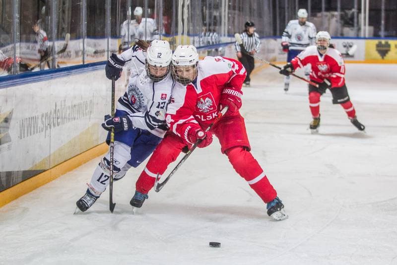 Ice Hockey. EWHL. Polska - SKP Bratislava. 11.12.2021