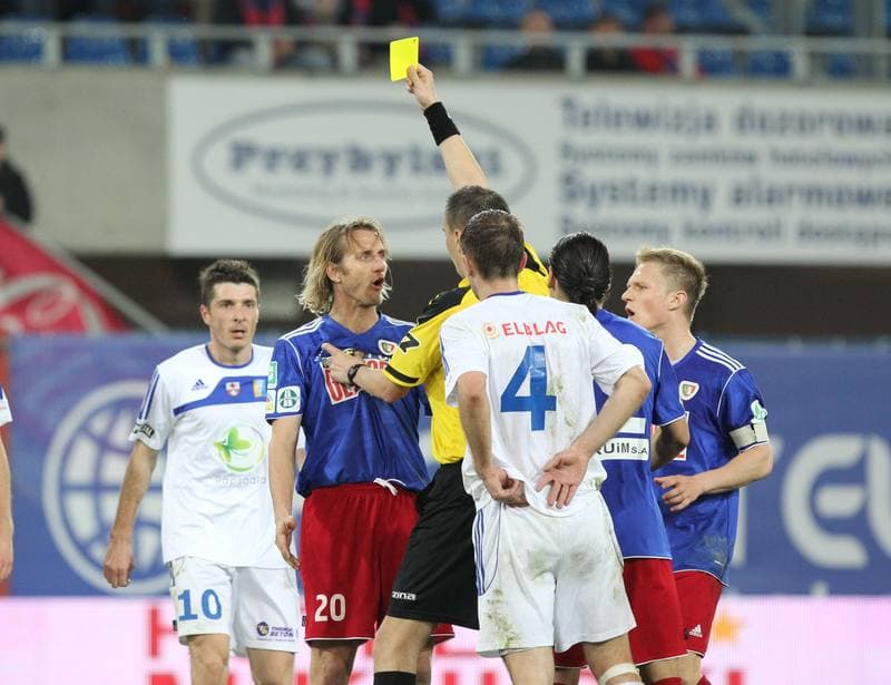 Football. I liga. Piast Gliwice - Olimpia Elblag. 18.04.2012