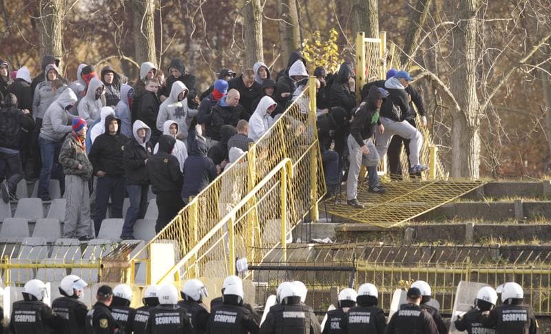 Football. Bytom I liga. Ruch Radzionkow - Piast Gliwice. 30.10.2010