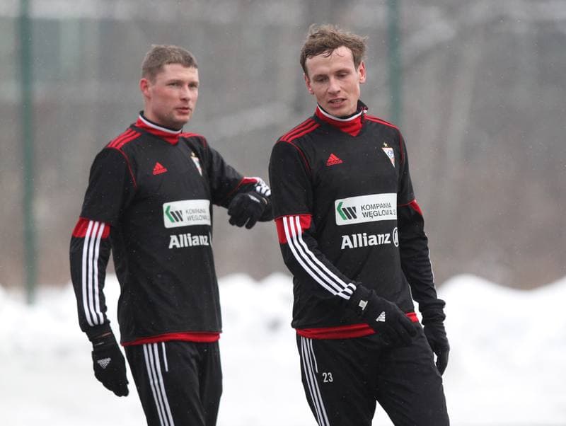 Football. Sparing. Gornik Zabrze - LZS Piotrowka. 25.01.2013