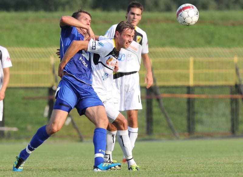 Football. Bytom I liga. Ruch Radzionkow - Wisla Plock. 27.08.2011