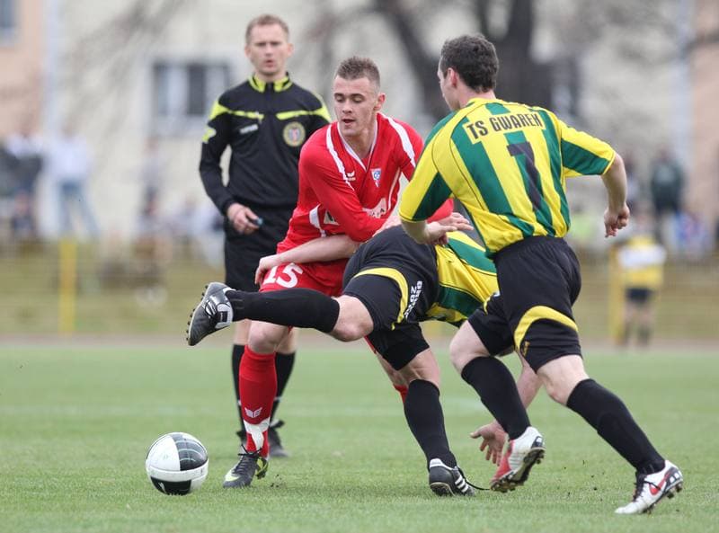Football. Sparing. Gwarek Tarnowskie Gory - Gornik Zabrze. 11.04.2012