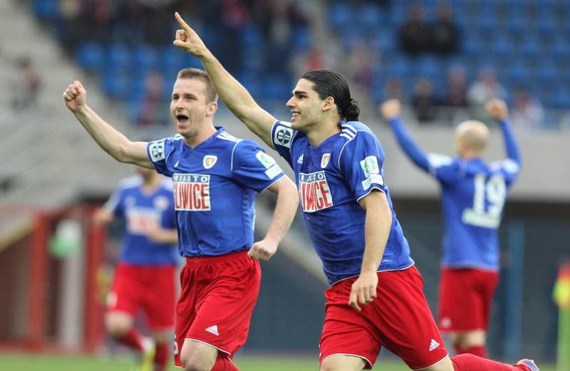 Football. I liga. Piast Gliwice - Olimpia Grudziadz. 22.04.2012