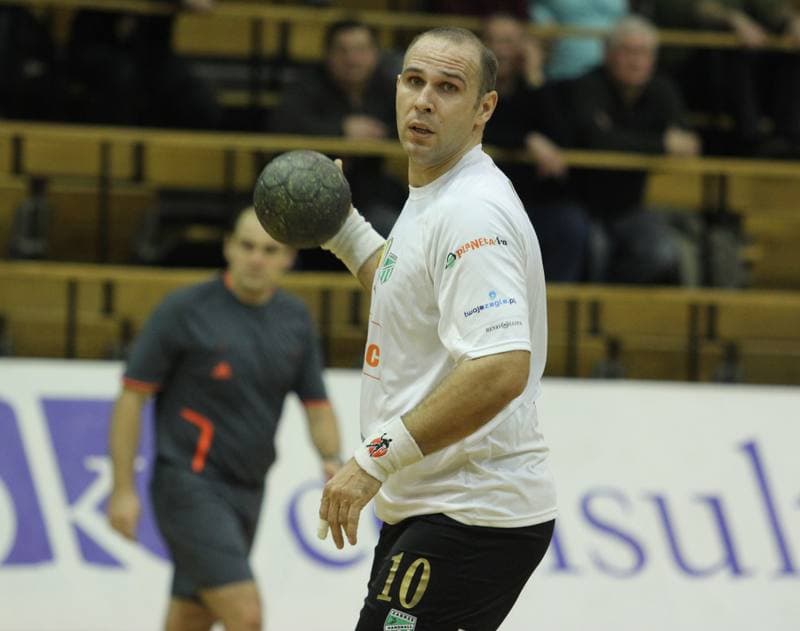 Handball. Noworoczny Turniej Pilki Recznej. NMC Powen Zabrze - Piotrkowianin Piotrkow Trybunalski. 13.01.2012
