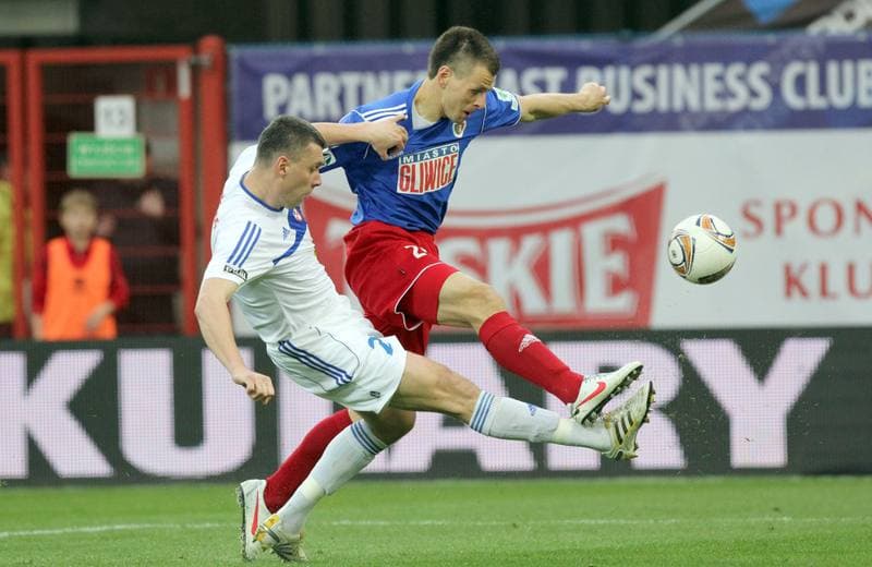 Football. I liga. Piast Gliwice - Olimpia Elblag. 18.04.2012