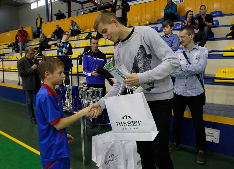 Football. X Halowy Turniej Trampkarzy im Redaktora Stanislawa Penara. Individual Awards. 21.12.2013