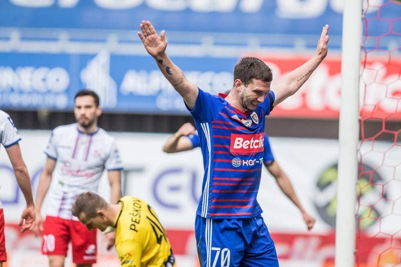 Football. PKO BP Ekstraklasa. Piast Gliwice - Podbeskidzie Bielsko-Biala. 03.05.2021