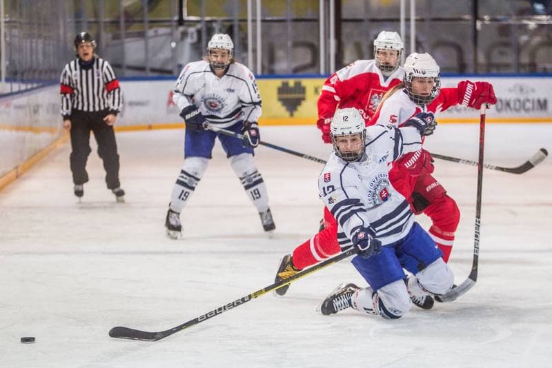 Ice Hockey. EWHL. Polska - SKP Bratislava. 12.12.2021