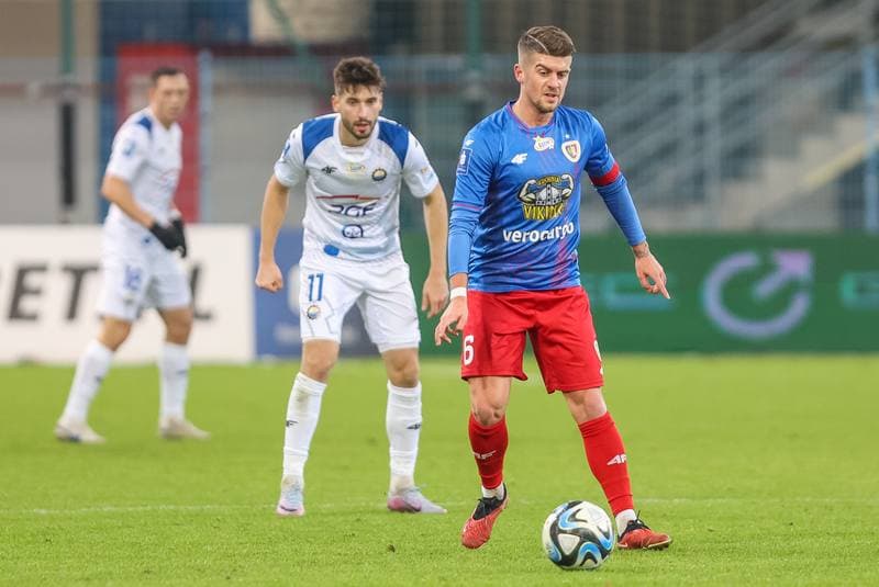 Football. PKO BP Ekstraklasa. Piast Gliwice - Stal Mielec. 18.12.2023
