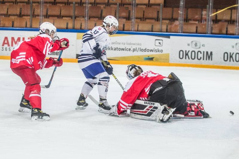 Ice Hockey. EWHL. Polska - SKP Bratislava. 11.12.2021