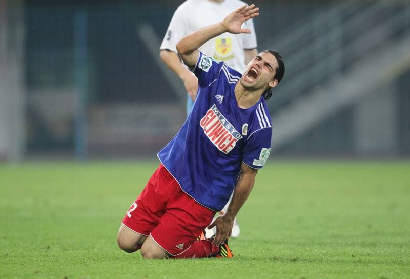 Football. I liga. Piast Gliwice - Kolejarz Stroze. 12.05.2012