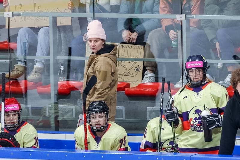 Ice Hockey. Tauron Liga Kobiet. Wiedzmy 71 Wroclaw - Kojotki Naprzod Janow. 03.12.2023