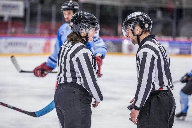 Ice Hockey. Wielka Orkiestra Swiatecznej Pomocy. Hrap - TVN24. 22.01.2022