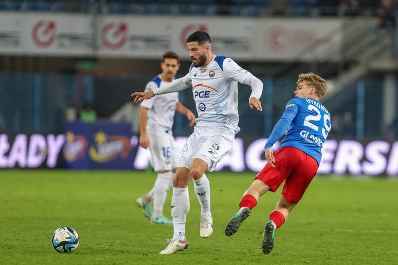 Football. PKO BP Ekstraklasa. Piast Gliwice - Stal Mielec. 18.12.2023
