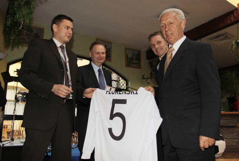 Football. Gornik Zabrze. Press Conference. 23.04.2010
