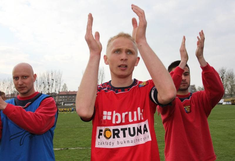 Football. Bytom I liga. Ruch Radzionkow - Odra Wodzislaw Slaski. 17.04.2011