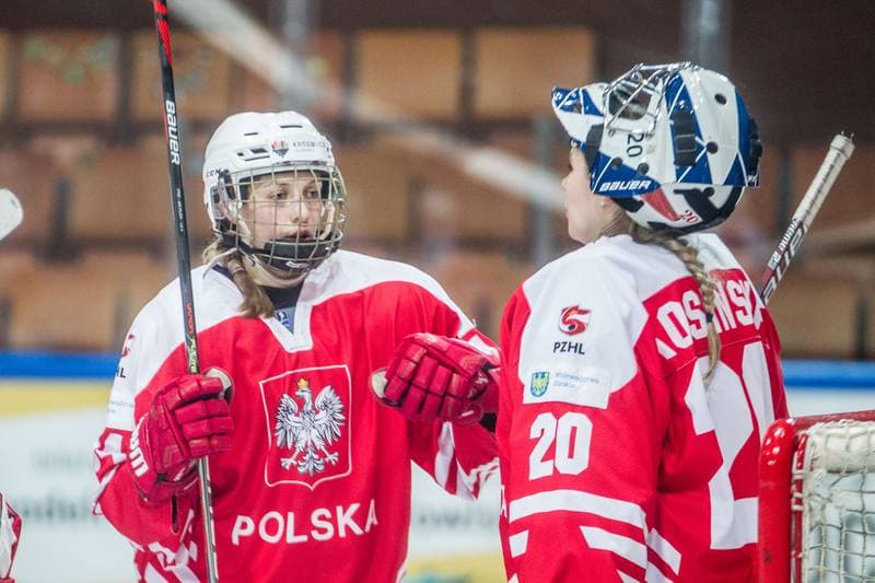 Ice Hockey. EWHL. Polska - SKP Bratislava. 12.12.2021