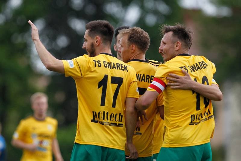 Football. III Liga. Gwarek Tarnowskie Gory - Skra Czestochowa. 01.05.2018