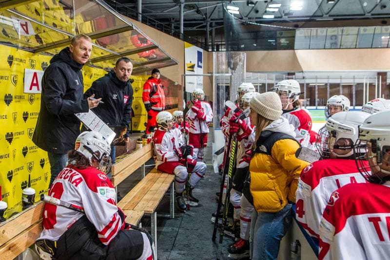 Ice Hockey. EWHL. Polska - EVB Eagles Tyrol. 06.02.2022