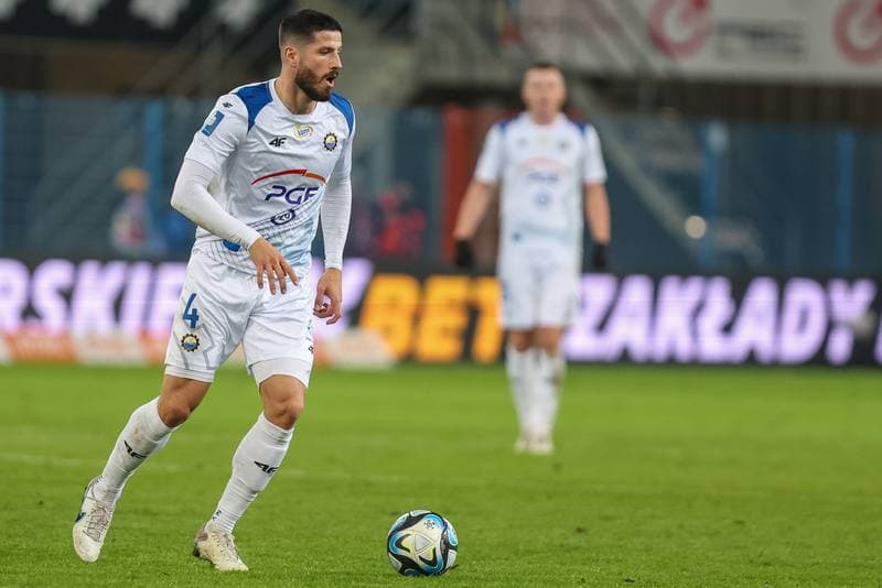 Football. PKO BP Ekstraklasa. Piast Gliwice - Stal Mielec. 18.12.2023