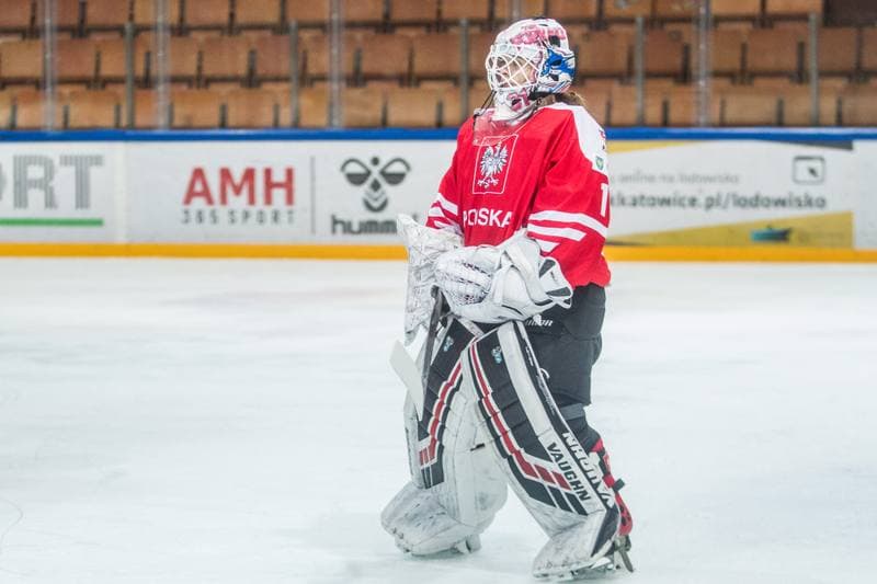 Ice Hockey. EWHL. Polska - SKP Bratislava. 11.12.2021