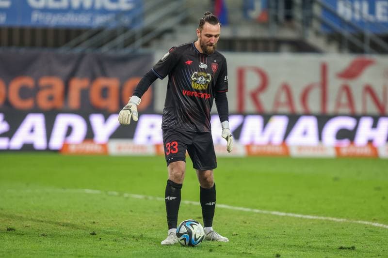 Football. PKO BP Ekstraklasa. Piast Gliwice - Stal Mielec. 18.12.2023