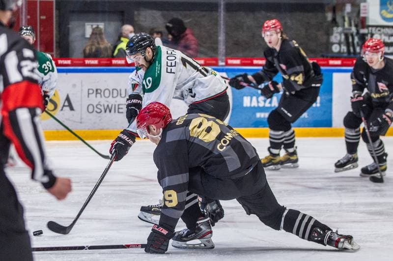 Ice Hockey. Polska Hokej Liga. GKS Tychy - Comarch Cracovia. 22.12.2021