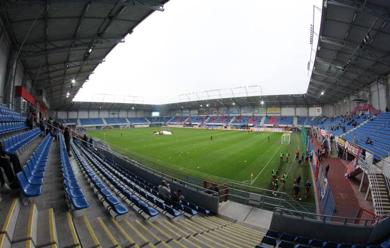 Football. I liga. Piast Gliwice - Kolejarz Stroze. 12.05.2012
