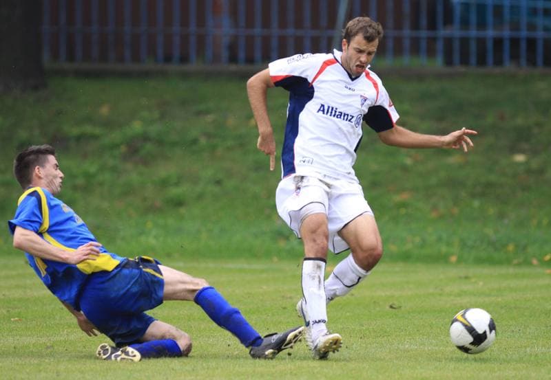 Football. B klasa gr II okreg Zabrze. Gornik II Zabrze - Stal Zabrze. 12.09.2010