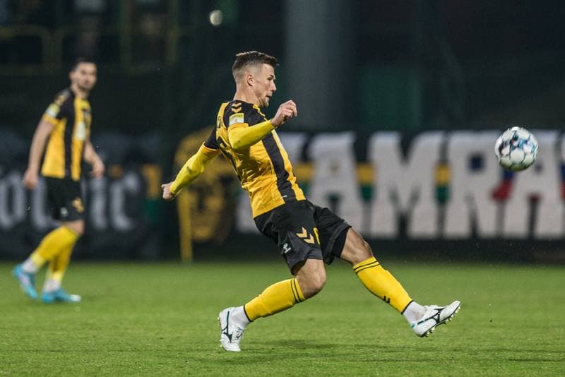 Football. Fortuna I Liga. GKS Katowice - Widzew Lodz. 06.04.2022