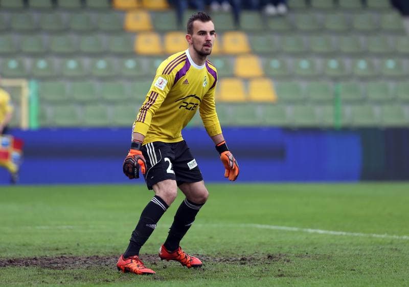 Football. I Liga. GKS Belchatow - Zaglebie Sosnowiec. 10.04.2016
