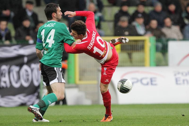 Football. PKO BP Ekstraklasa. GKS Belchatow - Gornik Zabrze. 08.04.2011