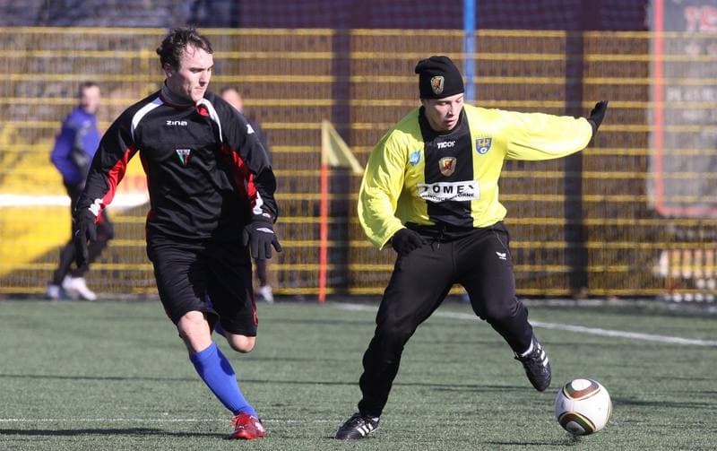 Football. Sparing. GKS Tychy - Ruch Radzionkow. 12.02.2011