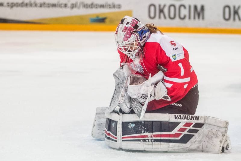 Ice Hockey. EWHL. Polska - SKP Bratislava. 11.12.2021