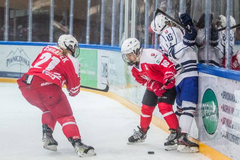 Ice Hockey. EWHL. Polska - SKP Bratislava. 12.12.2021