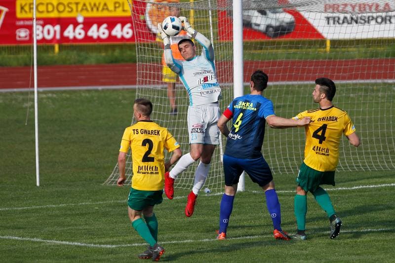 Football. III Liga. Gwarek Tarnowskie Gory - Skra Czestochowa. 01.05.2018