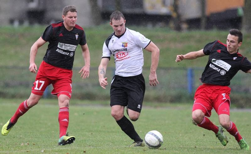 Football. III Liga. Gornik II Zabrze - Odra Wodzislaw. 09.11.2013
