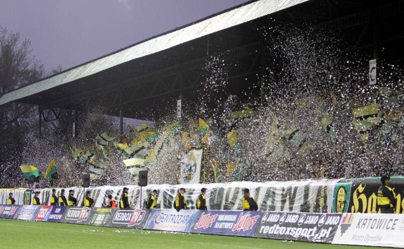 Football. I liga. GKS Katowice - Ruch Radzionkow. 17.03.2012
