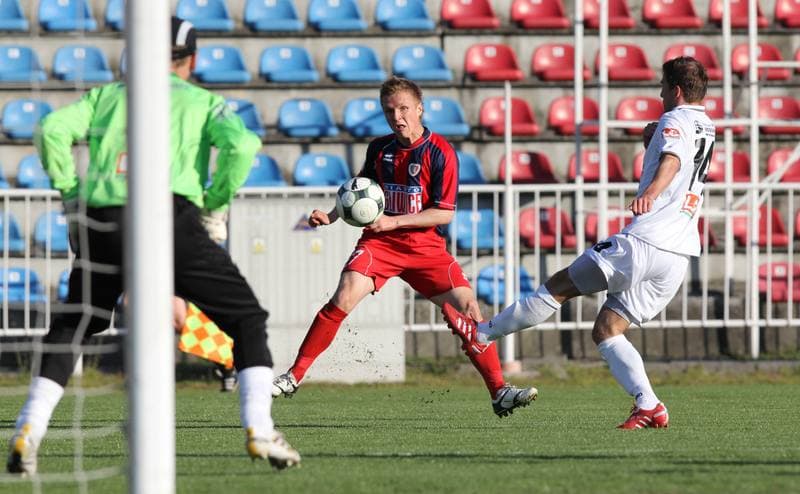 Football. I liga. Piast Gliwice - GKS Bogdanka Leczna. 06.05.2011