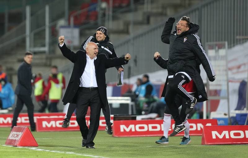 Football. Ekstraklasa. Gornik Zabrze - Podbeskidzie Bielsko-Biala. 20.04.2016