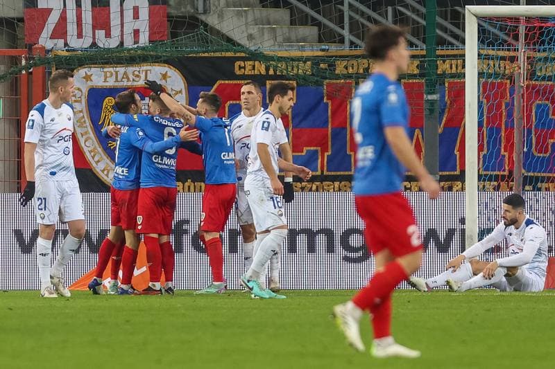 Football. PKO BP Ekstraklasa. Piast Gliwice - Stal Mielec. 18.12.2023