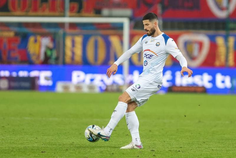 Football. PKO BP Ekstraklasa. Piast Gliwice - Stal Mielec. 18.12.2023