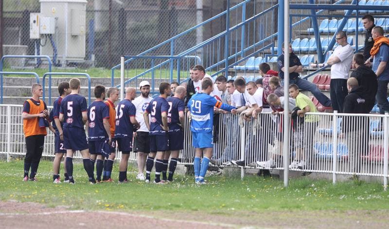 Football. I liga. Odra Wodzislaw - Kolejarz Stroze. 23.04.2011