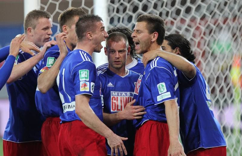 Football. I liga. Piast Gliwice - Sandecja Nowy Sacz. 04.04.2012