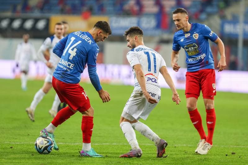 Football. PKO BP Ekstraklasa. Piast Gliwice - Stal Mielec. 18.12.2023