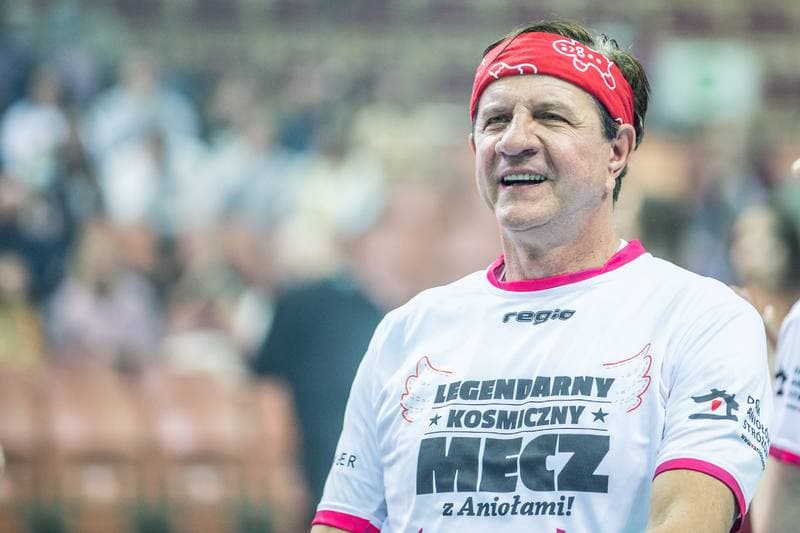 Football. Charytatywny Legendary Kosmiczny Mecz. Mariusz Kalamaga - Cezary Trybanski. 15.01.2022