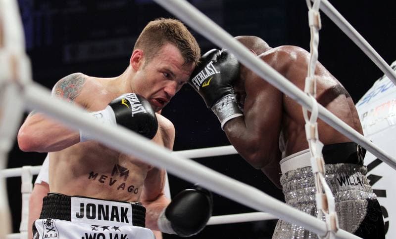Boxing. Wojak Boxing Night. Damian Jonak - Anderson Cleyton. 21.04.2012